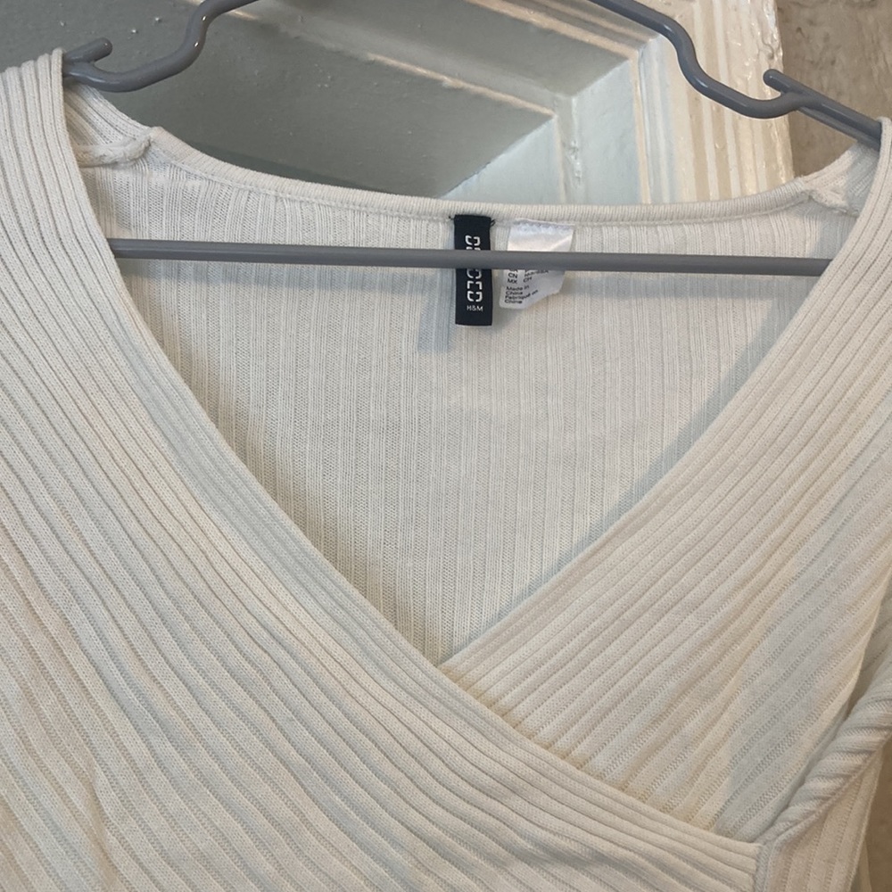 white wrap n-neck long sleeve sweater coquette size small 🤍 - Picture 2 of 2